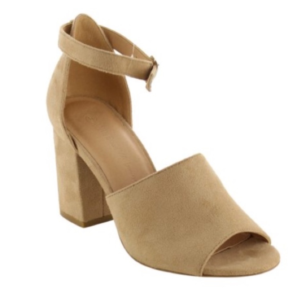 Tan Chunky Heel